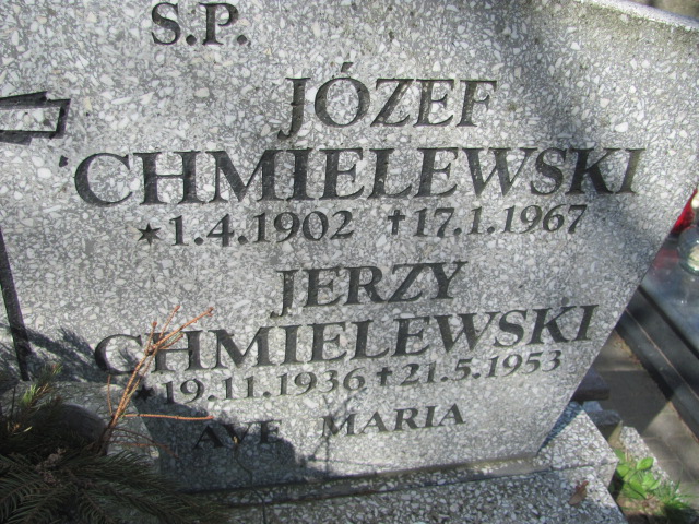 Jerzy Chmielewski 1936 Gniezno Bierzglinek - Grobonet - Wyszukiwarka osób pochowanych