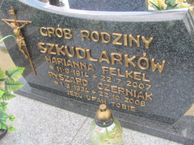 Ryszard Czerniak 1934 Gniezno Bierzglinek - Grobonet - Wyszukiwarka osób pochowanych