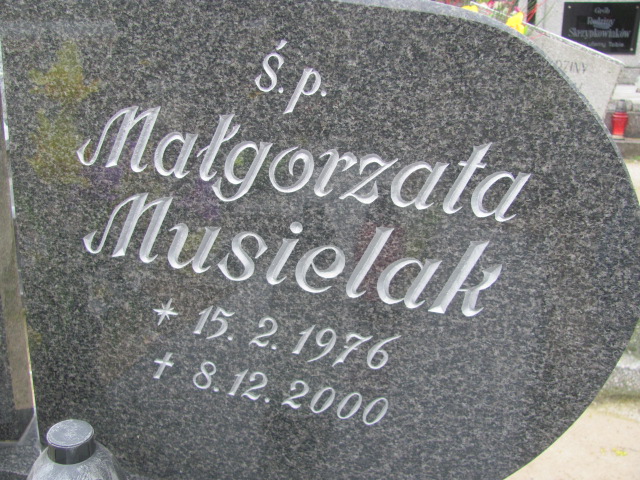 Małgorzata Musielak 1976 Gniezno Bierzglinek - Grobonet - Wyszukiwarka osób pochowanych